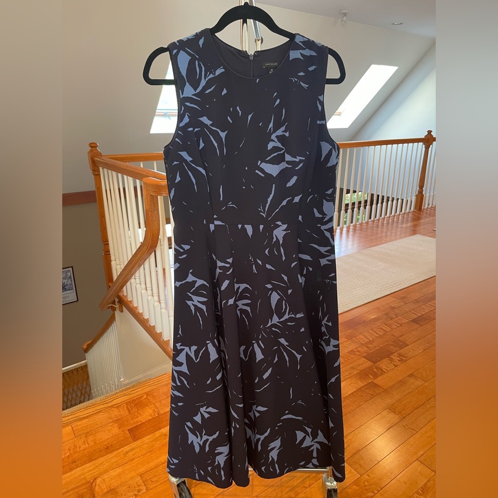 Ann Taylor Elegant Navy and Blue Women's Dress Size 10